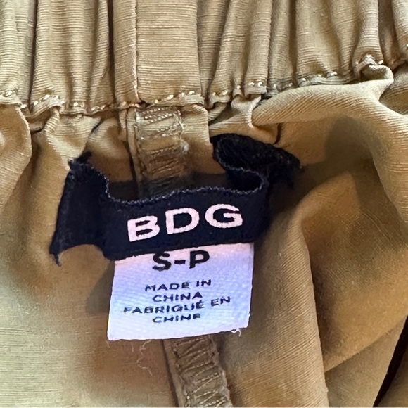 BDG by Urban Outfitters Dazed Dolphin Athletic Shorts Green/Yellow Women’s Small - Picture 5 of 6